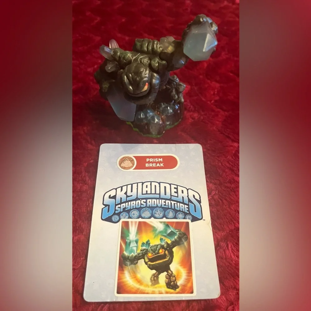 Prism Break Game Figure Activision 2011 w/ Code Sticker & Card